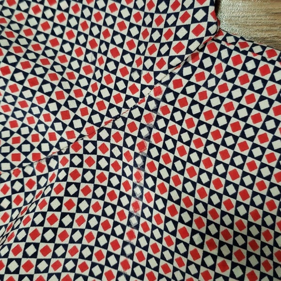 (XS) Joie 100% Silk Geometric Flowy Blouse Business Casual Luxury Formal - Picture 12 of 12